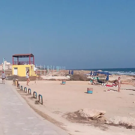 Family And Friends Flat Close To The Sea, Free Internet 公寓 圣纳帕