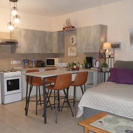 Family And Friends Flat Close To The Sea, Free Internet * Αγία Νάπα